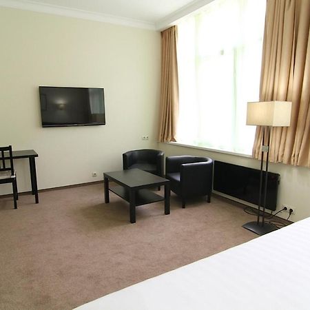 Hotel Continent Gagra Ngoại thất bức ảnh