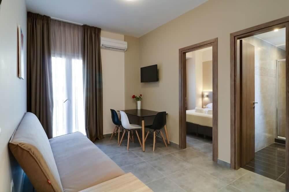 Hotel Continent Gagra Ngoại thất bức ảnh