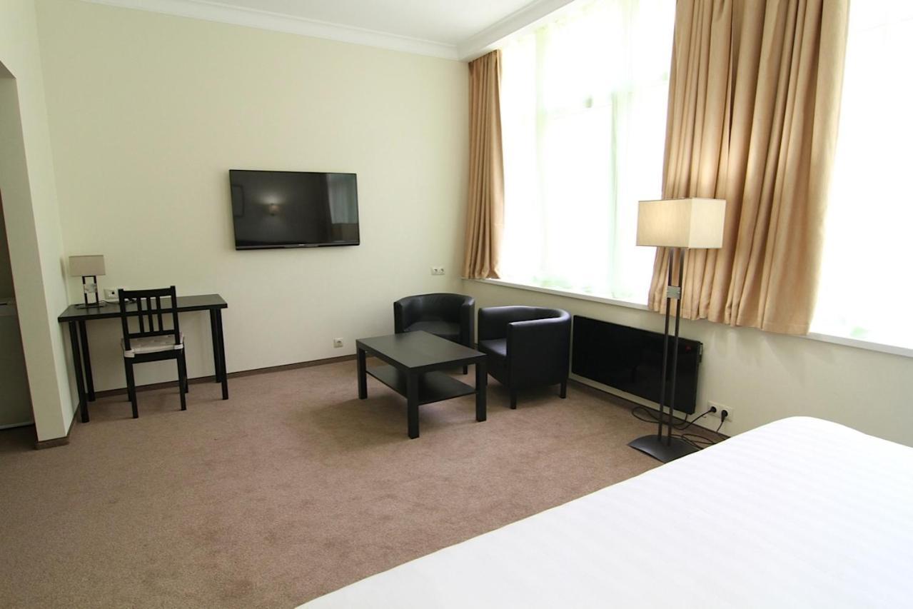 Hotel Continent Gagra Ngoại thất bức ảnh