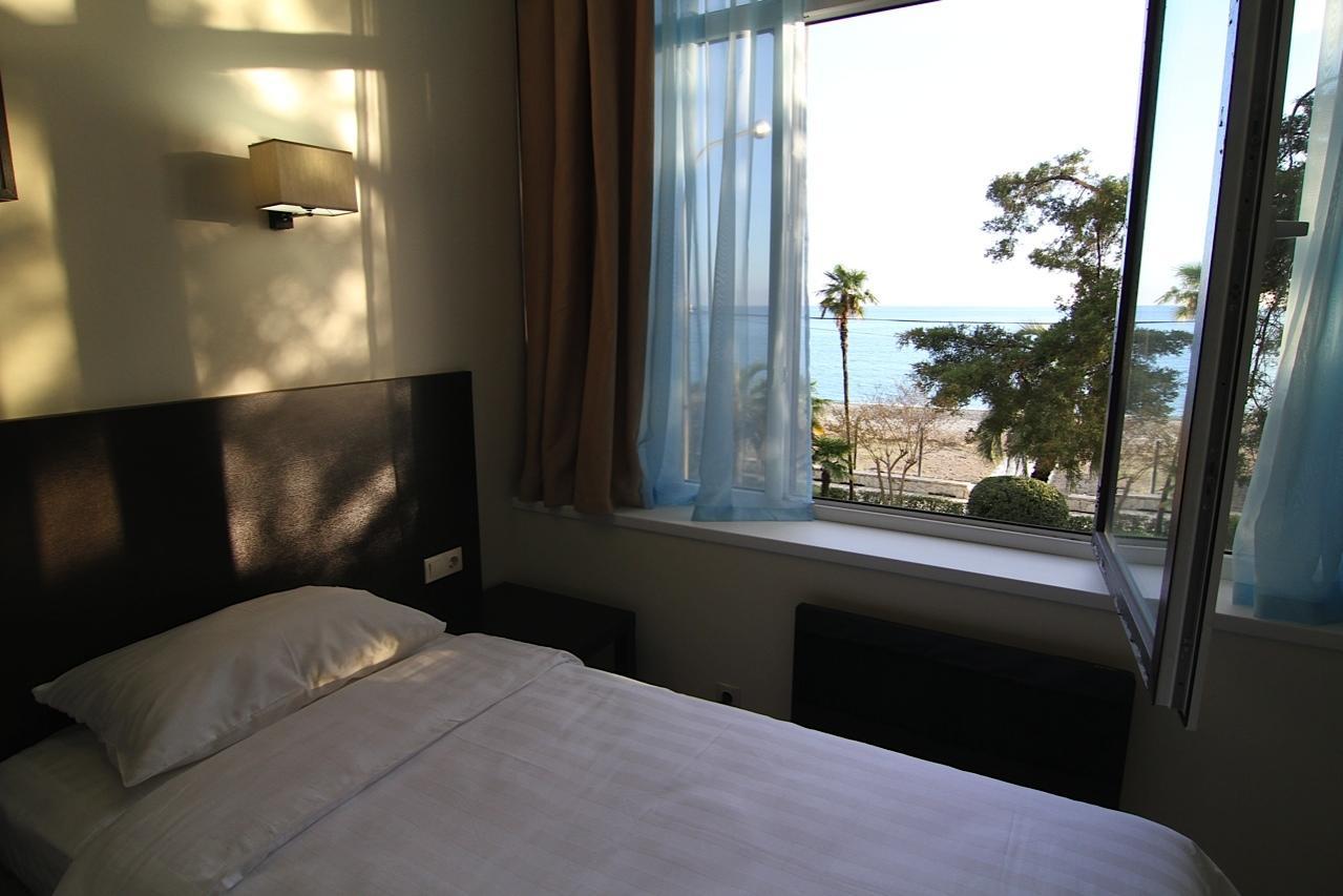 Hotel Continent Gagra Ngoại thất bức ảnh