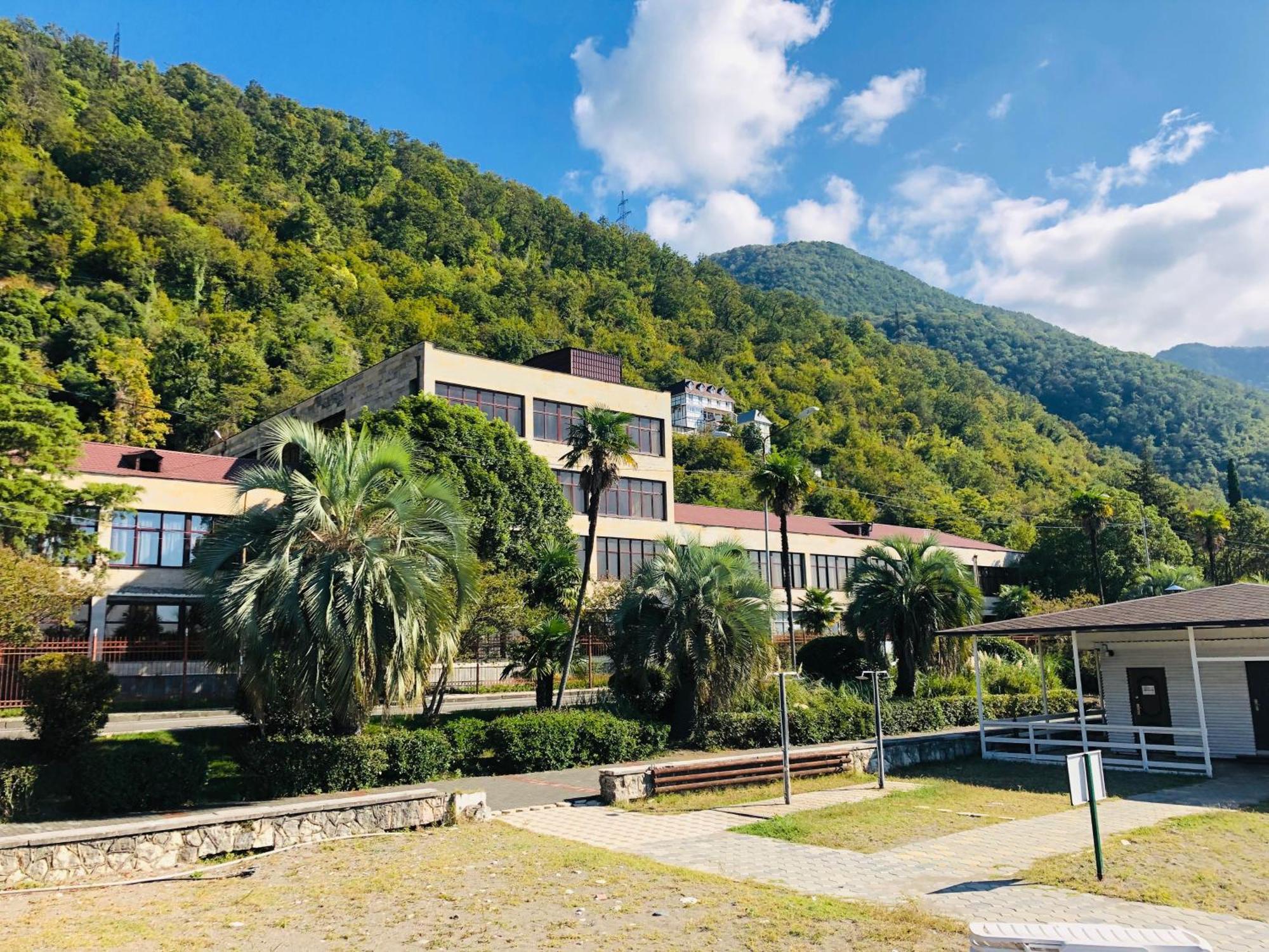 Hotel Continent Gagra Ngoại thất bức ảnh